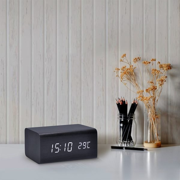 Solight hodiny s budíkom, biele LED podsvietenie, tri budíky, nastaviteľná intenzita podsvietenia, teplomer, dekor: čierne drevo - Image 3