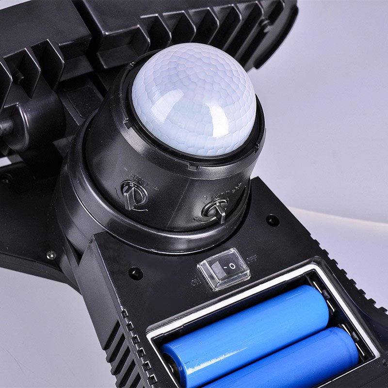 Solight LED solárne svetlo so senzorom, 8W, 600lm, Li-on, čierna - Image 4